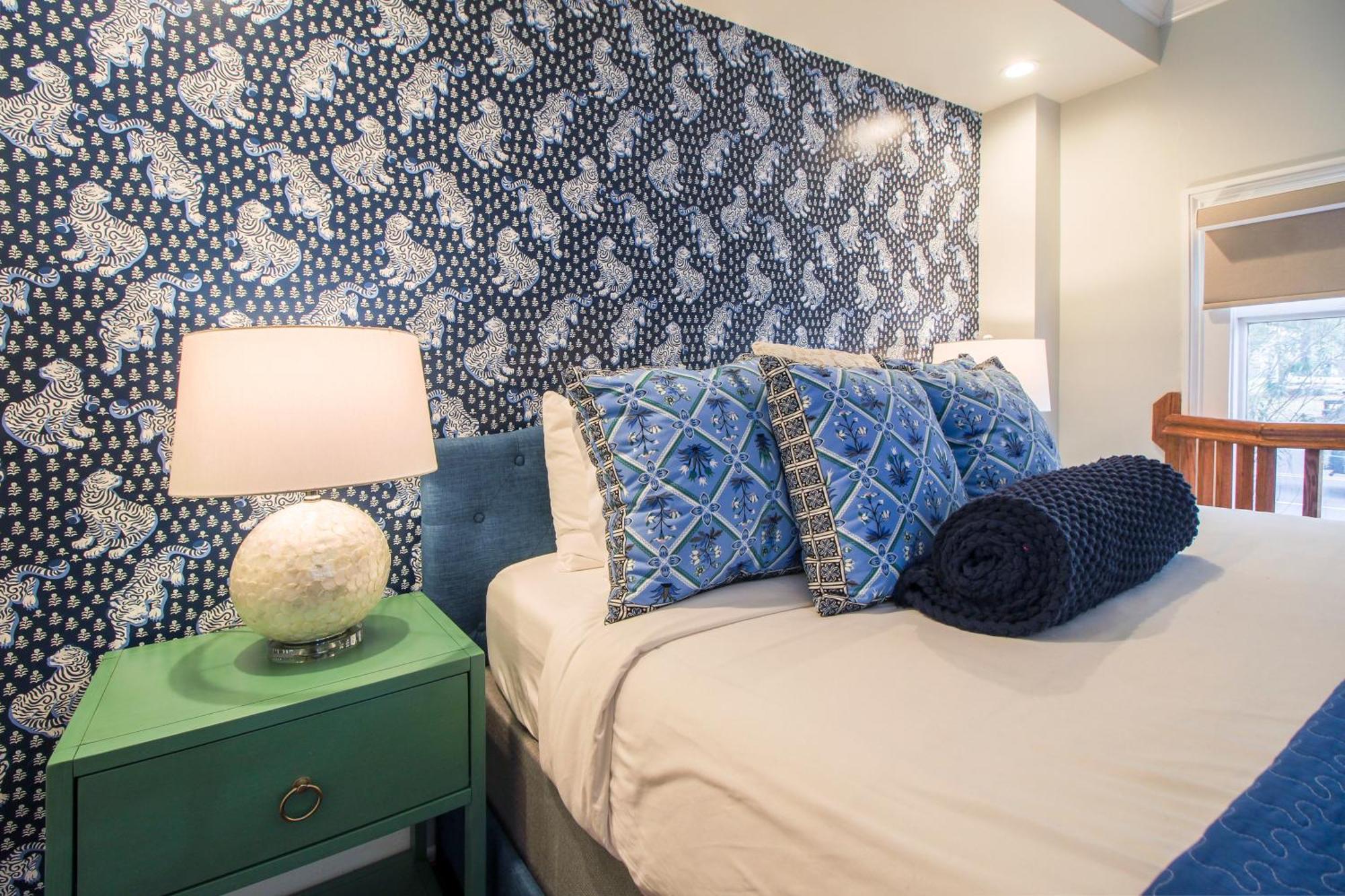 Walk To It All In Downtown, Double King Beds Savannah Esterno foto